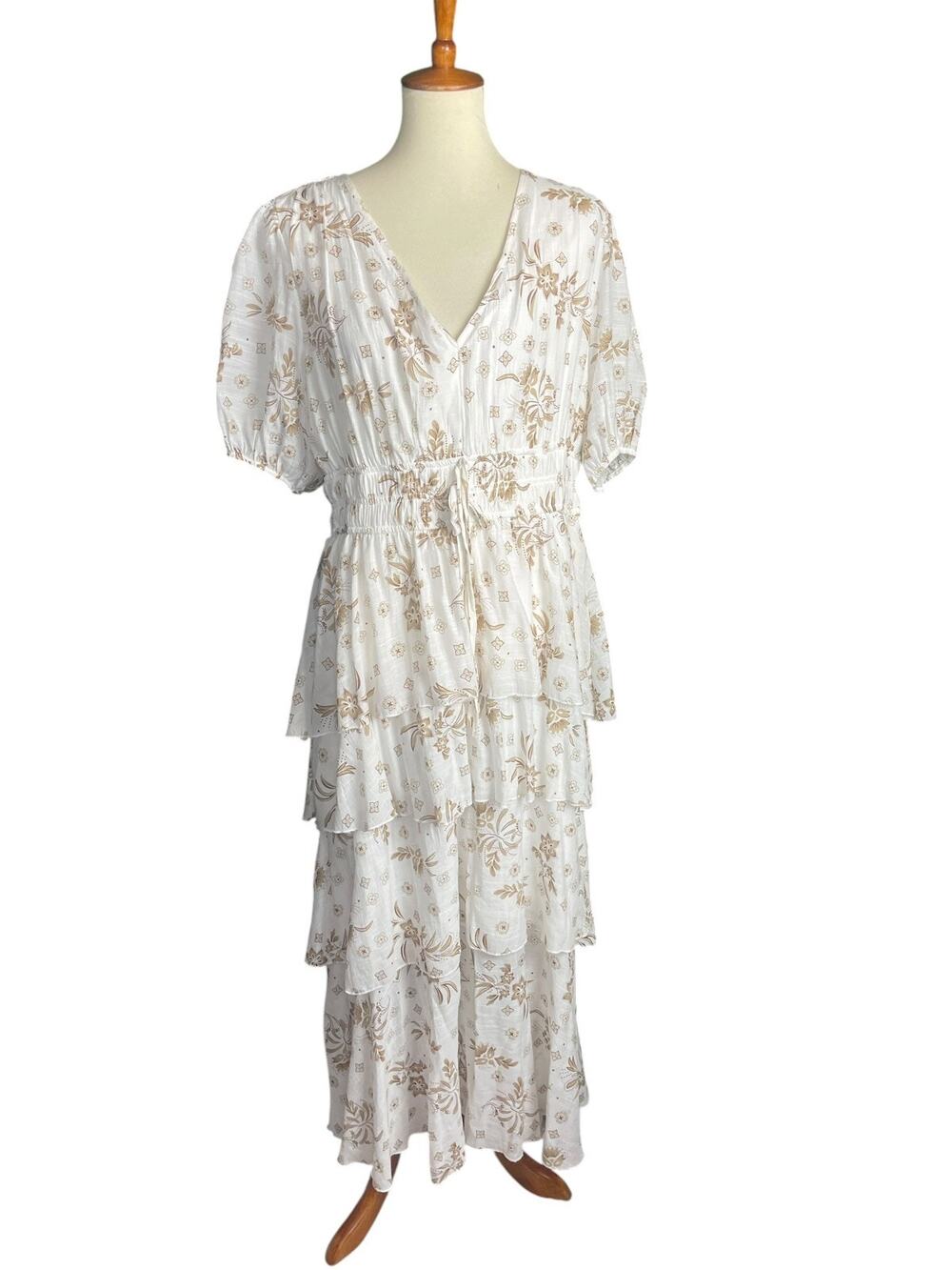 J. CEE White Tan Floral Maxi Dress V-Neck Tier Cottagecore Bohemian Size XL NWOT